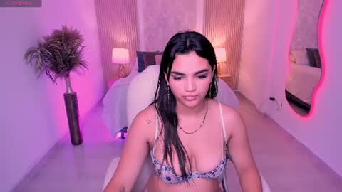 Snapshot of kim_stonee_ chatting on 07/11/26, 07:27 Kim online show from 07/11/26, 07:27