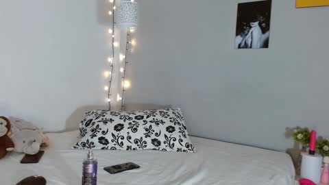 Kim  Yuk online show from 12/06/24, 10:41