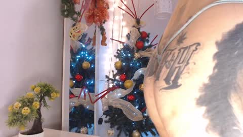 Kim  Yuk online show from 12/27/24, 01:53