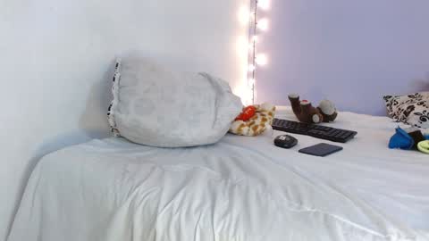 Kim  Yuk online show from 01/25/25, 01:10