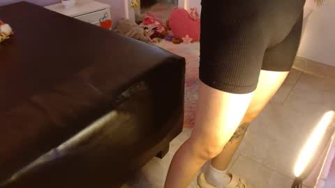 Kim  Yuk online show from 02/25/25, 10:18