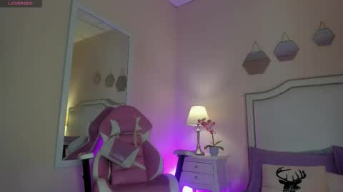 April online show from 09/28/25, 08:03