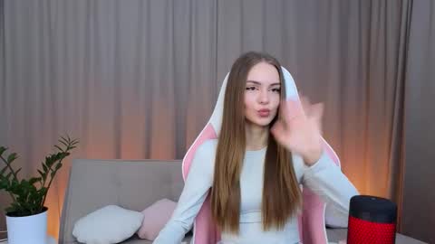 Snapshot of kimbeerlou chatting on 10/04/25, 07:06 kimbeerlou online show from 10/04/25, 07:06