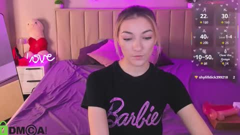 Snapshot of kimberlly_smith chatting on 03/25/26, 12:27 kimberlly_smith online show from 03/25/26, 12:27