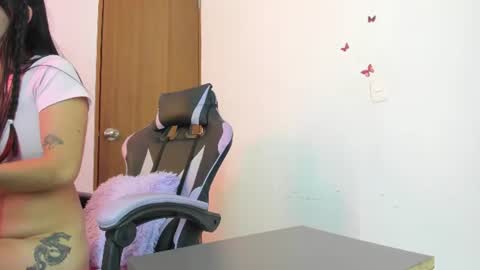 kamila online show from 06/19/26, 02:38