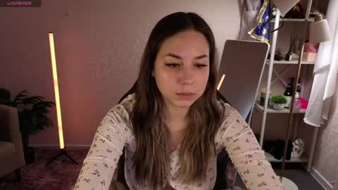 Kim online show from 03/25/26, 09:37