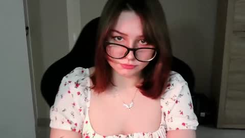 Snapshot of kimberly_charm chatting on 07/23/26, 09:40 Kimberly online show from 07/23/26, 09:40