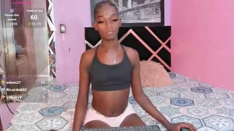 Snapshot of kimberly_ebonny chatting on 11/24/25, 09:53 kimberly_ebonny online show from 11/24/25, 09:53