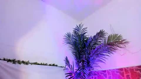 kimberly gonzalez online show from 12/03/24, 06:15