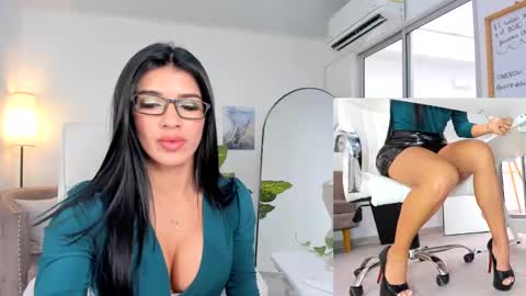 Snapshot of kimberly_hot2 chatting on 12/12/24, 07:15 Melissa online show from 12/12/24, 07:15