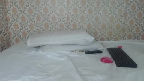 Kimberly online show from 03/12/25, 02:41