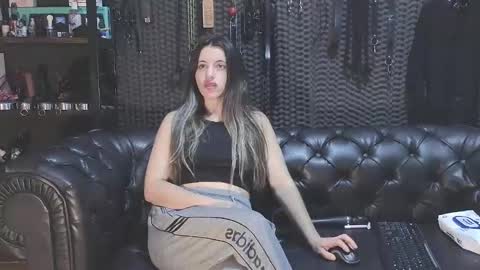 Snapshot of kimberly_swan_ chatting on 12/03/24, 02:47  KIMBERLY SWAN  online show from 12/03/24, 02:47