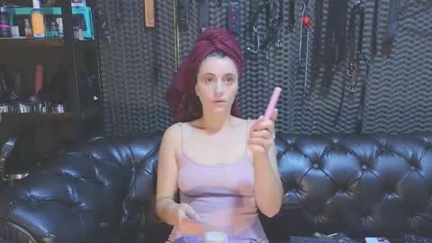 Snapshot of kimberly_swan_ chatting on 01/30/25, 11:24  KIMBERLY SWAN  online show from 01/30/25, 11:24