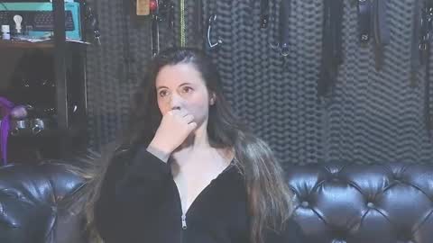 Snapshot of kimberly_swan_ chatting on 02/16/25, 12:19  KIMBERLY SWAN  online show from 02/16/25, 12:19