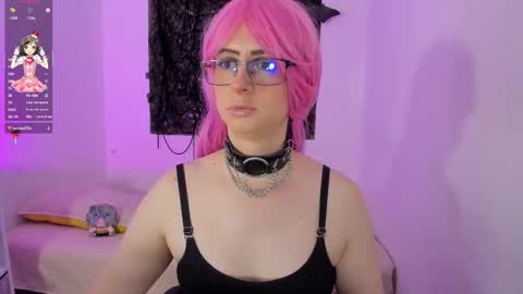 Snapshot of kimberly_thonson chatting on 10/12/25, 09:03 kimberly_thonson online show from 10/12/25, 09:03