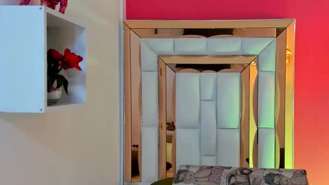        online show from 12/02/25, 07:20