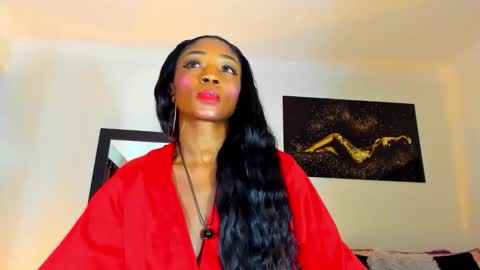 Kimberly Banks online show from 11/19/25, 10:04