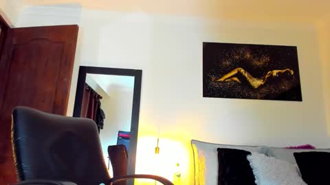 Kimberly Banks online show from 11/25/25, 10:15