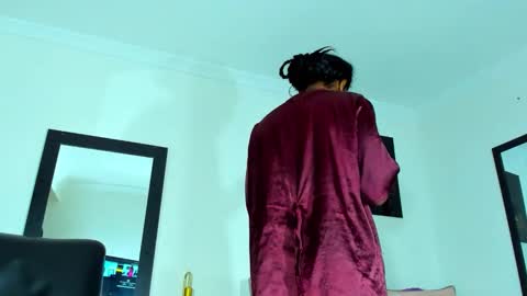 Kimberly Banks online show from 03/03/26, 09:59