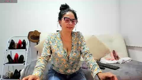 Snapshot of kimberlybirdhot chatting on 07/14/26, 12:35 Kimberly online show from 07/14/26, 12:35
