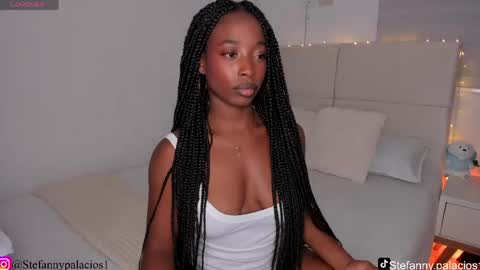 Snapshot of kimberlylenox chatting on 04/19/26, 03:06 Queen Kim online show from 04/19/26, 03:06