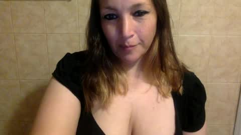 Snapshot of kimberlylynn chatting on 06/23/26, 10:24 KimberlyLynn online show from 06/23/26, 10:24