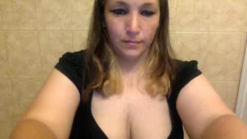 Snapshot of kimberlylynn chatting on 07/08/26, 11:04 KimberlyLynn online show from 07/08/26, 11:04