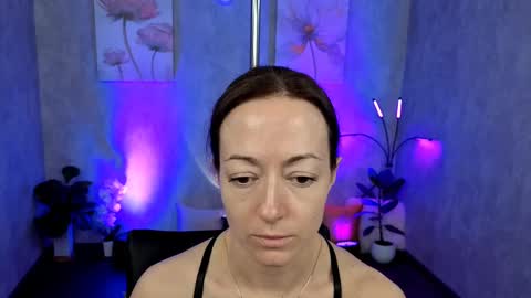 Kimberly online show from 02/22/25, 12:19