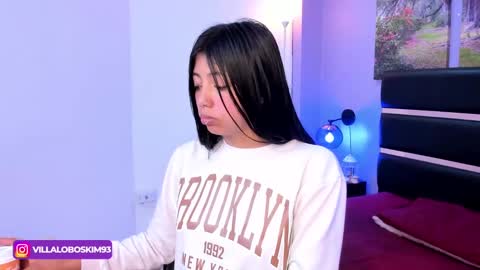 Kimberly Villalobos online show from 02/04/25, 11:38