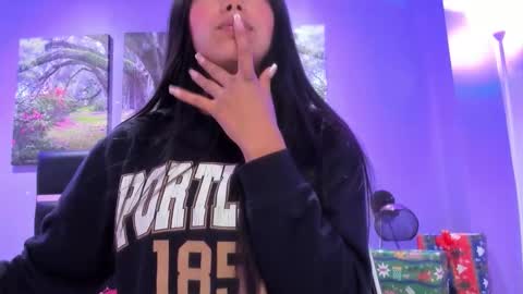 Kimberly Villalobos online show from 12/19/25, 11:39