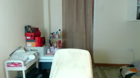 kimchie_21 online show from 02/26/26, 03:00