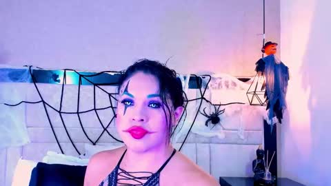 Kim cossey online show from 10/15/25, 03:17