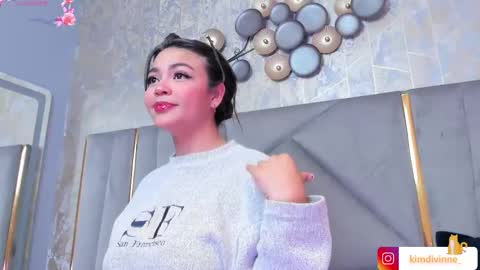 Snapshot of kimdevinne chatting on 02/19/25, 02:33 KIM online show from 02/19/25, 02:33