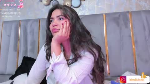 Snapshot of kimdevinne chatting on 03/01/25, 08:56 KIM online show from 03/01/25, 08:56