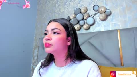 Snapshot of kimdevinne chatting on 11/05/25, 02:44 KIM online show from 11/05/25, 02:44