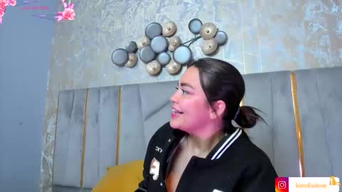 Snapshot of kimdevinne chatting on 11/06/25, 02:45 KIM online show from 11/06/25, 02:45