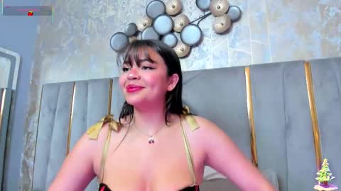 Snapshot of kimdevinne chatting on 12/23/25, 02:31 KIM online show from 12/23/25, 02:31