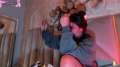 Snapshot of kimdevinne chatting on 02/19/26, 03:02 KIM online show from 02/19/26, 03:02