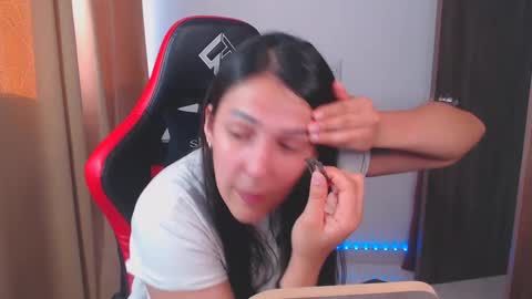 Kim 3 online show from 01/25/25, 09:35