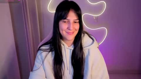 Snapshot of kimflexible_ chatting on 05/27/26, 10:56 Kim 3 online show from 05/27/26, 10:56