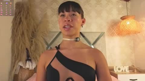 Snapshot of kimhilton_ chatting on 11/04/25, 03:38 kimhilton online show from 11/04/25, 03:38