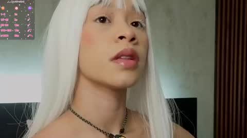 Snapshot of kimhilton_ chatting on 02/25/26, 04:11 kimhilton online show from 02/25/26, 04:11