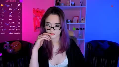 Snapshot of kimi_glow chatting on 09/20/25, 07:04 kimi_glow online show from 09/20/25, 07:04