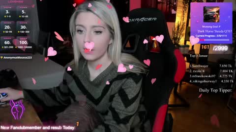 Snapshot of kimilee22 chatting on 01/30/25, 07:15 Wolfs Girl online show from 01/30/25, 07:15