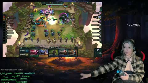 Snapshot of kimilee22 chatting on 02/03/25, 12:36 Wolfs Girl online show from 02/03/25, 12:36