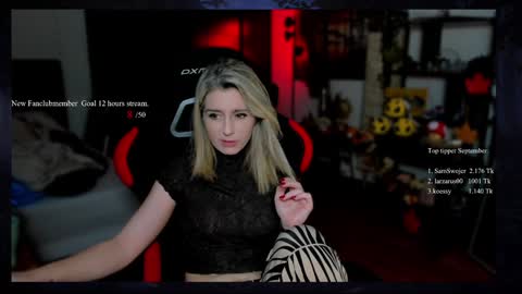 Snapshot of kimilee22 chatting on 09/15/25, 03:12 Wolfs Girl online show from 09/15/25, 03:12