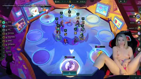 Snapshot of kimilee22 chatting on 10/05/25, 02:21 Wolfs Girl online show from 10/05/25, 02:21