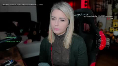 Snapshot of kimilee22 chatting on 10/05/25, 07:34 Wolfs Girl online show from 10/05/25, 07:34