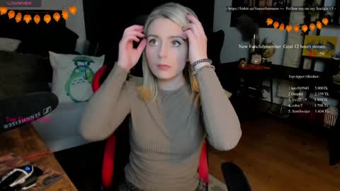 Snapshot of kimilee22 chatting on 10/16/25, 05:58 Wolfs Girl online show from 10/16/25, 05:58