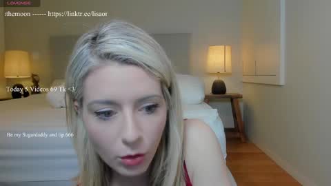 Snapshot of kimilee22 chatting on 11/15/25, 05:09 Wolfs Girl online show from 11/15/25, 05:09